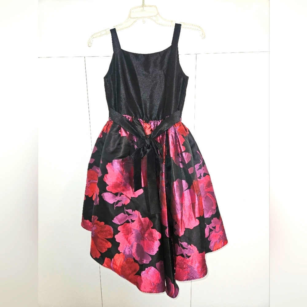Girls party dress
